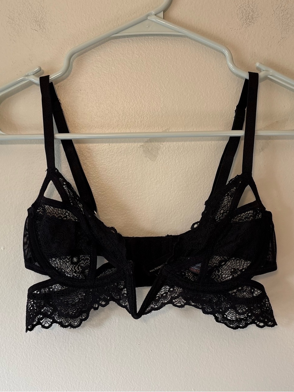 Thistle & Spire Black Lace Underwire Bralette, Size 32B